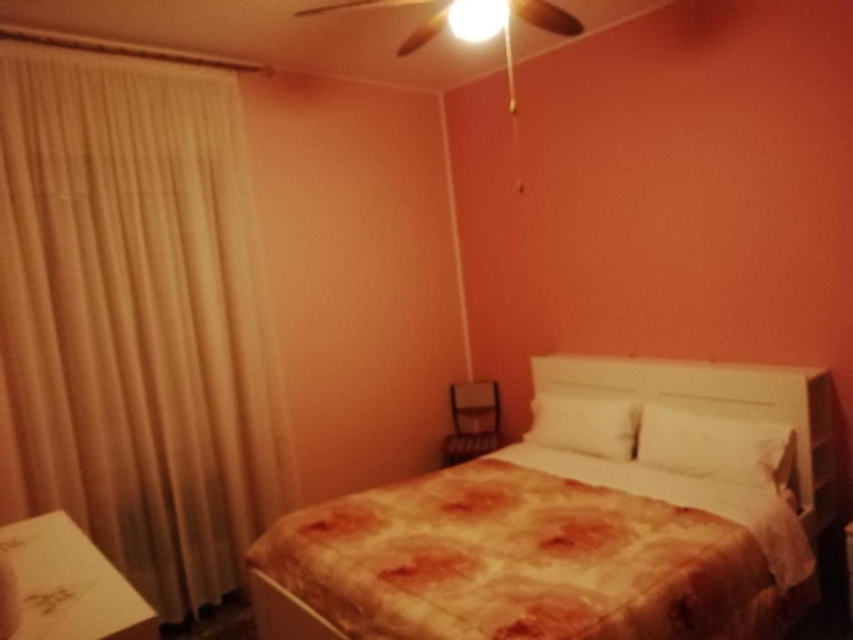Aeroporto Room Azzano San Paolo Bagian luar foto