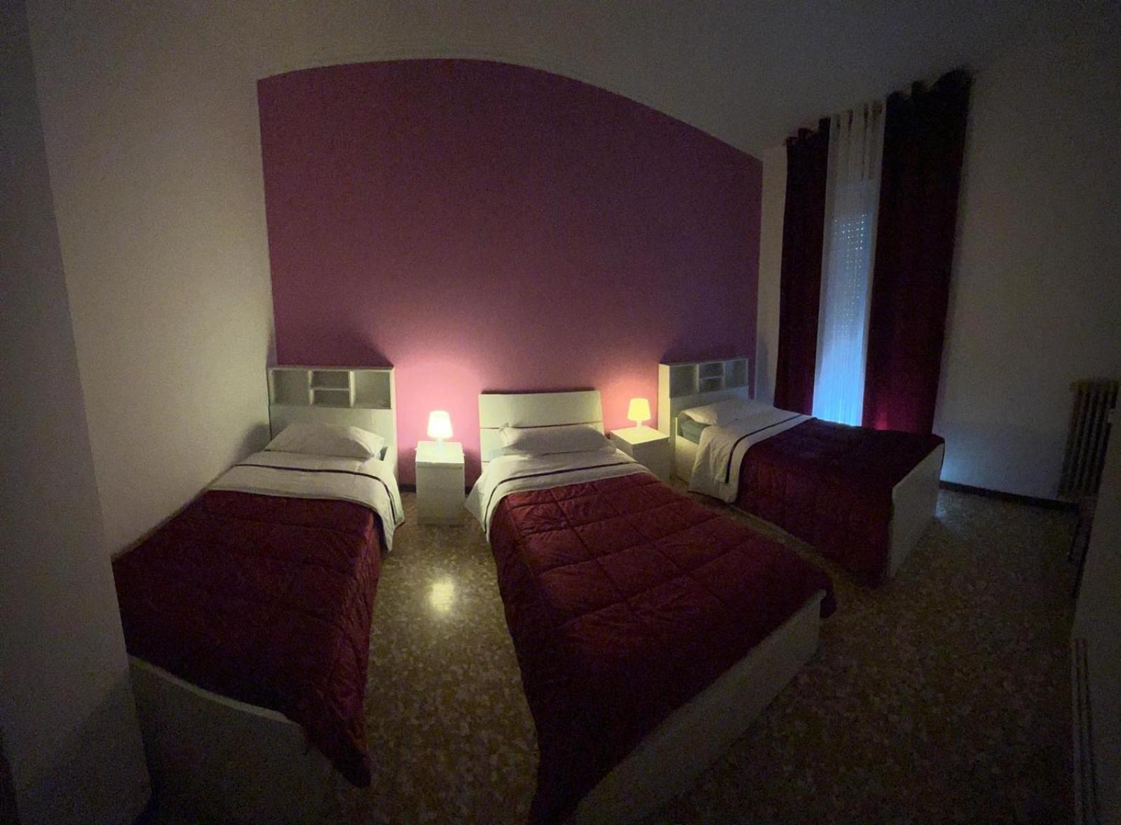 Aeroporto Room Azzano San Paolo Bagian luar foto